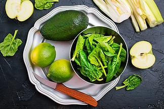 盘子上的绿色食品,减肥食品,蔬菜和水果